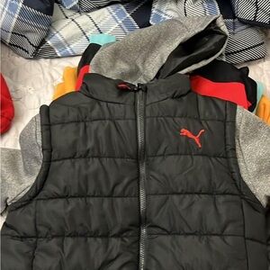 Youth L PUMA Puffer Jacket/Sweater (14-16)